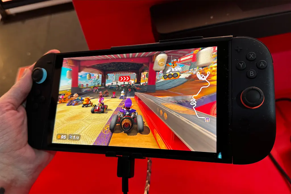 FI-NINTENDO-SWITCH-2-2048px-8035